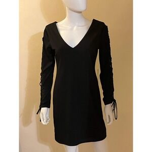 Bebe Dress MSRP $129 Women's Size 10 Black Mini Y2K Classic Minimalist New